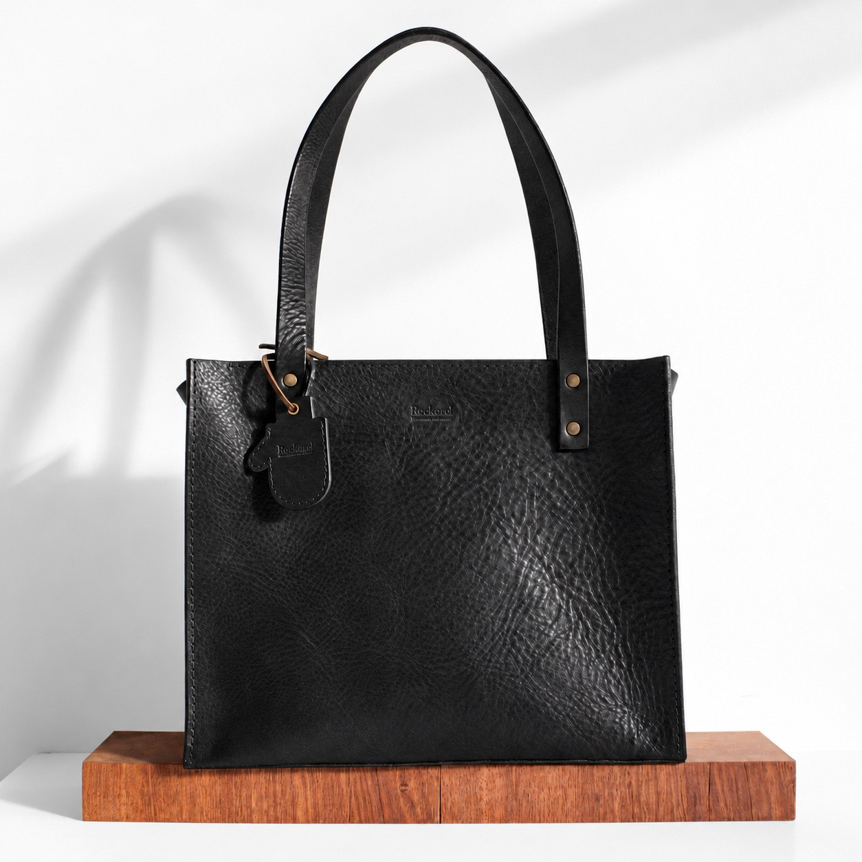 Vesta Tote · Negre · simulació de color