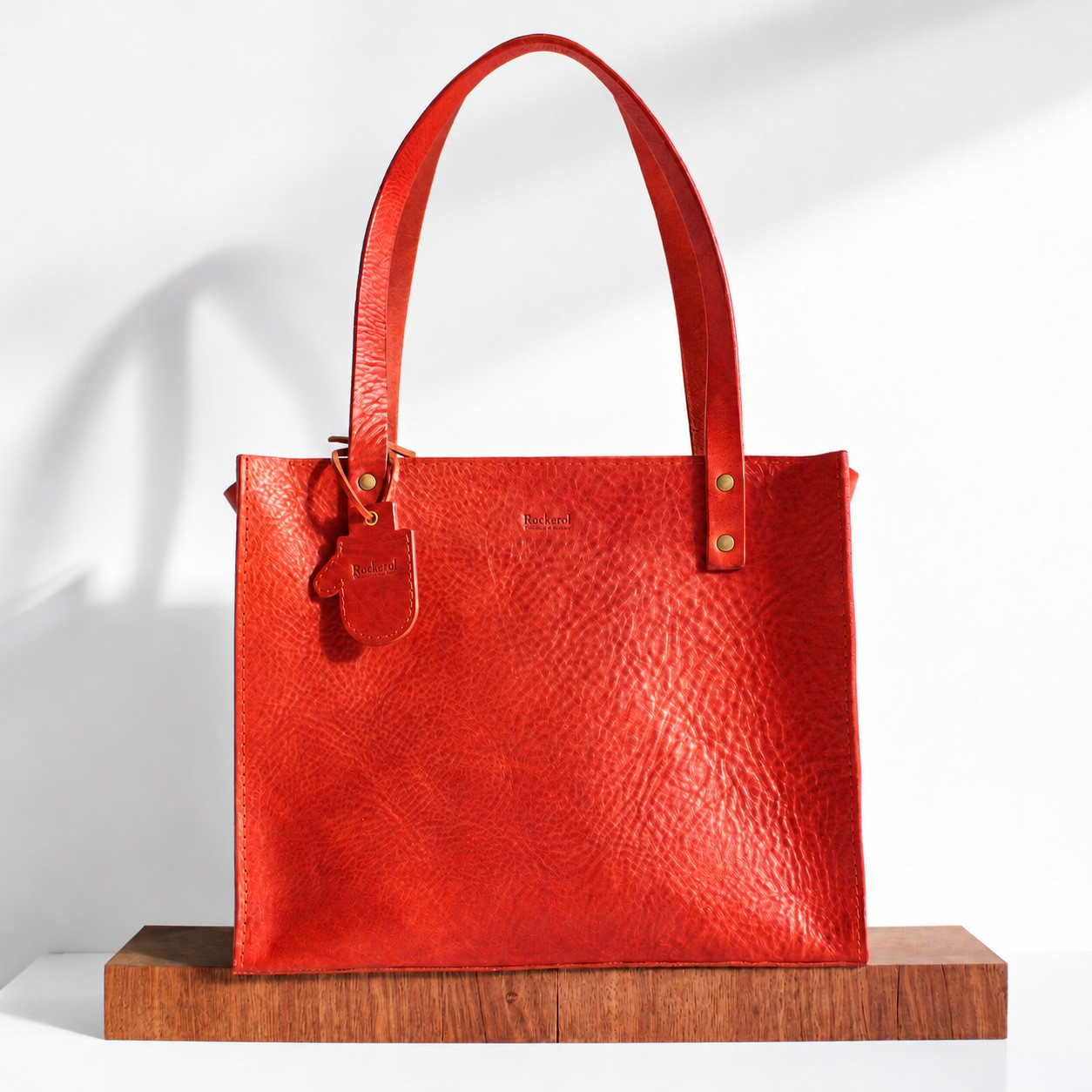 Vesta Tote · Vermell · simulació de color